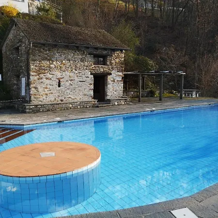 1 Zimmer Apartment Mit Seesicht Und Pool Gambarogno Exteriér fotografie